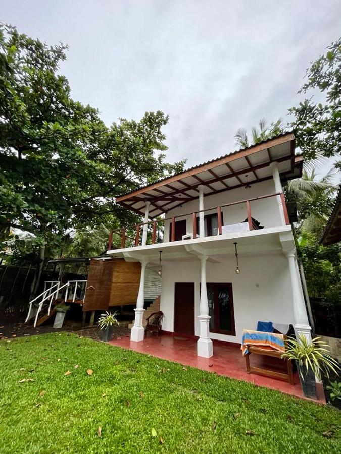Beach House Kalukatiya - Family Villa, Seaview Room, Garden Room 迪克韦勒 外观 照片