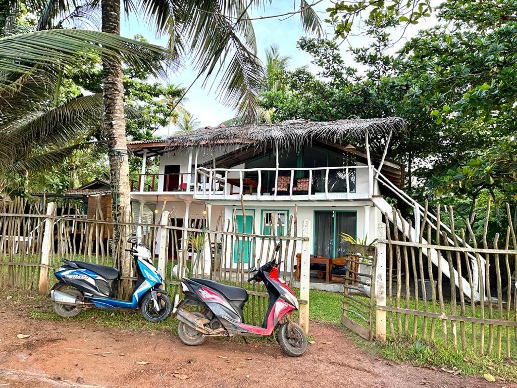 Beach House Kalukatiya - Family Villa, Seaview Room, Garden Room 迪克韦勒 外观 照片