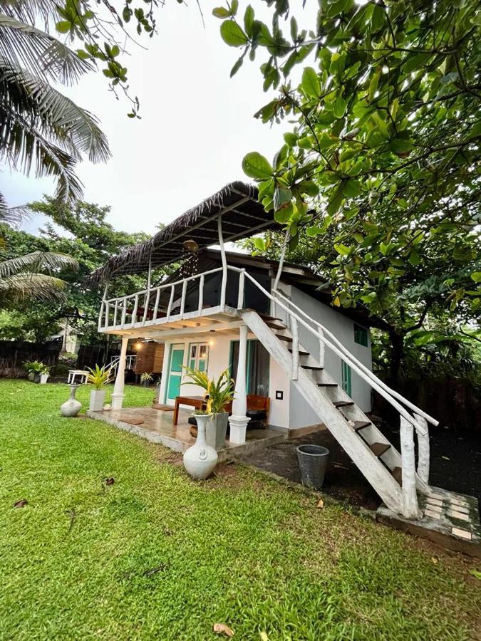 Beach House Kalukatiya - Family Villa, Seaview Room, Garden Room 迪克韦勒 外观 照片