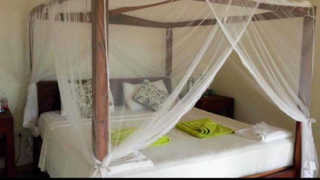Beach House Kalukatiya - Family Villa, Seaview Room, Garden Room 迪克韦勒 外观 照片